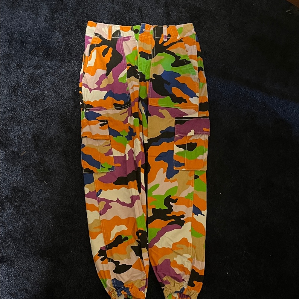 Forever 21 Multicolor Camo Cargo Pants